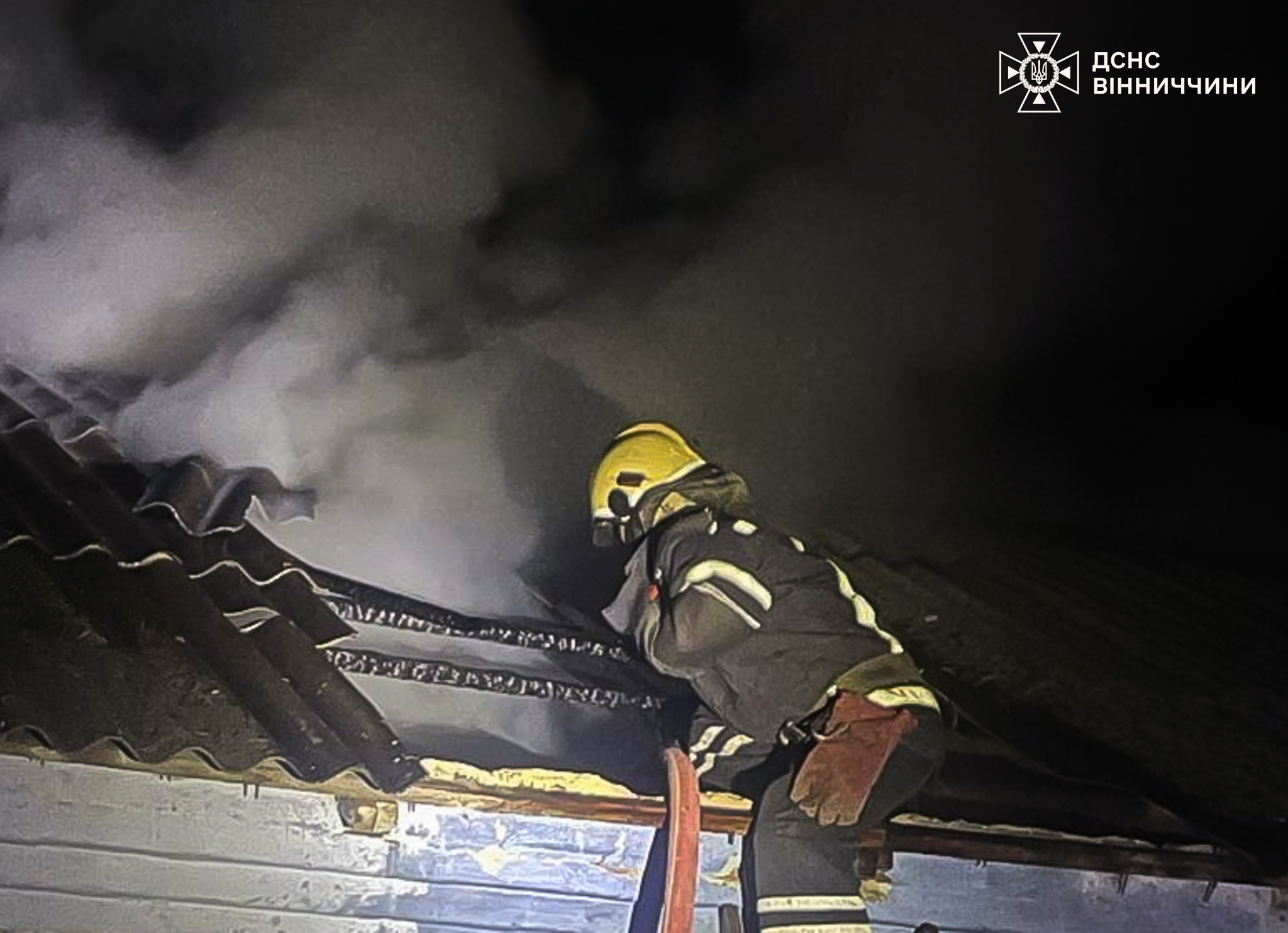 На Вінниччині через несправність печі сталася пожежа в господарській будівлі