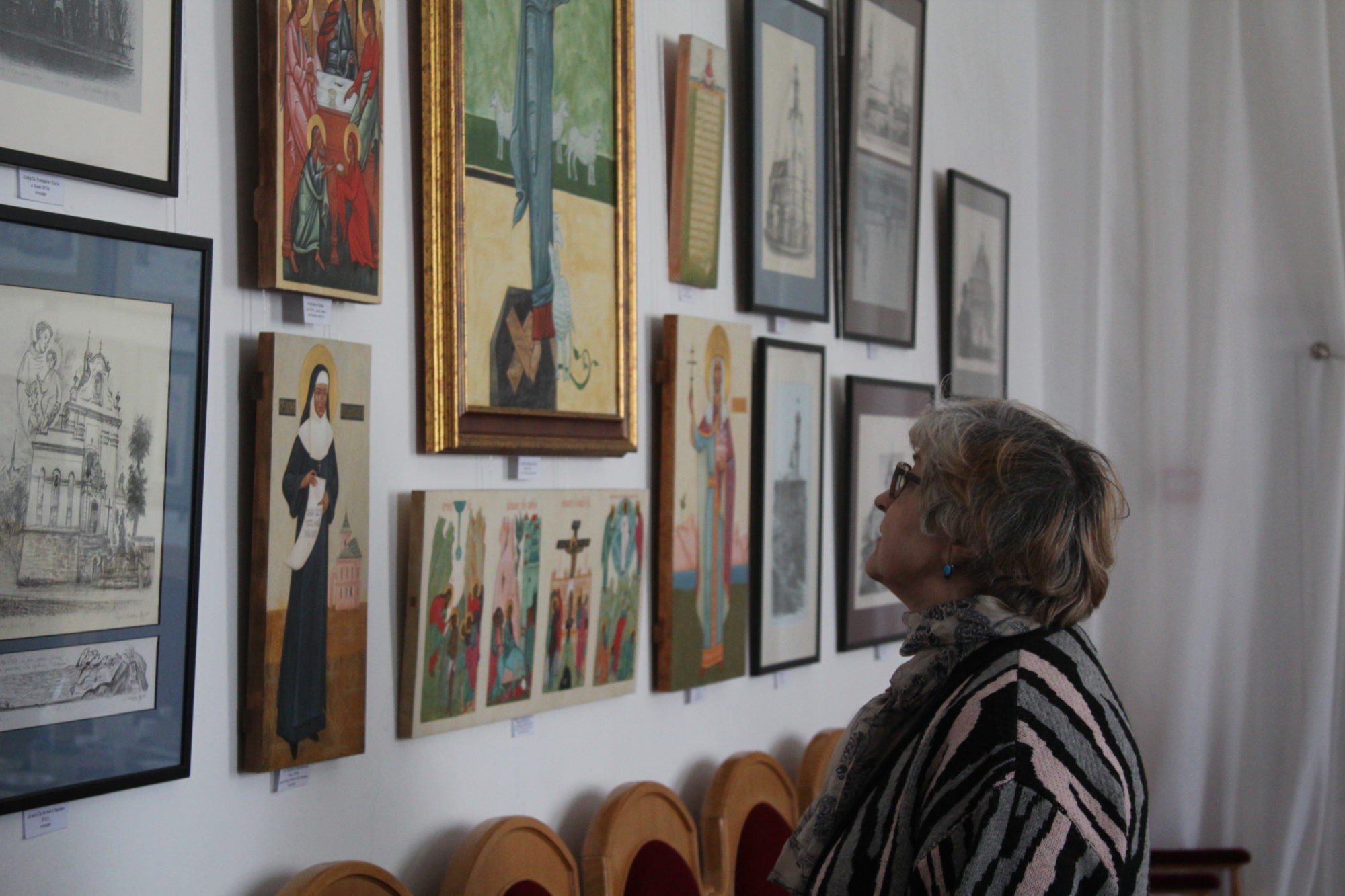 У Вінниці проходить виставка іконопису та графіки