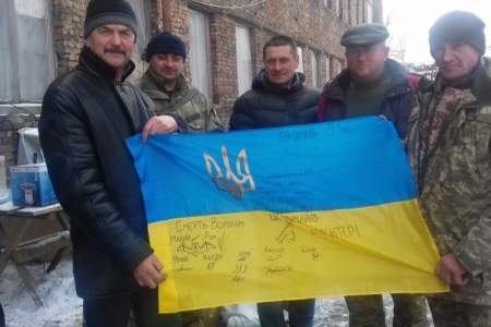 Тростянчани завезли в Станицю Луганську новорічні гостинці