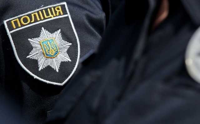 На Львівщині молодику, який пограбував дівчину в електричці, загрожує до трьох років тюрми