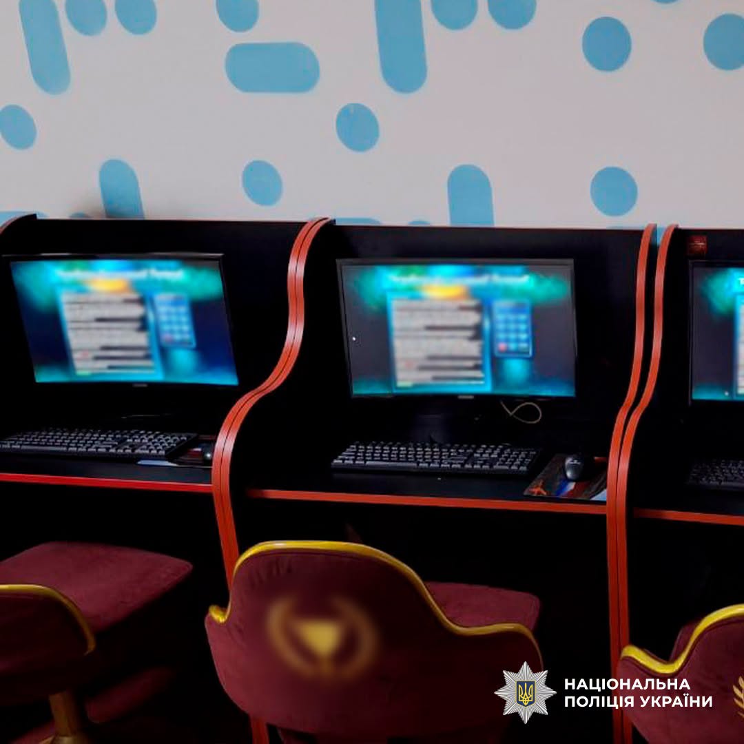 Колишні міліціонери з Вінниччини створили мережу нелегальних казино у Києві: справу передали до суду