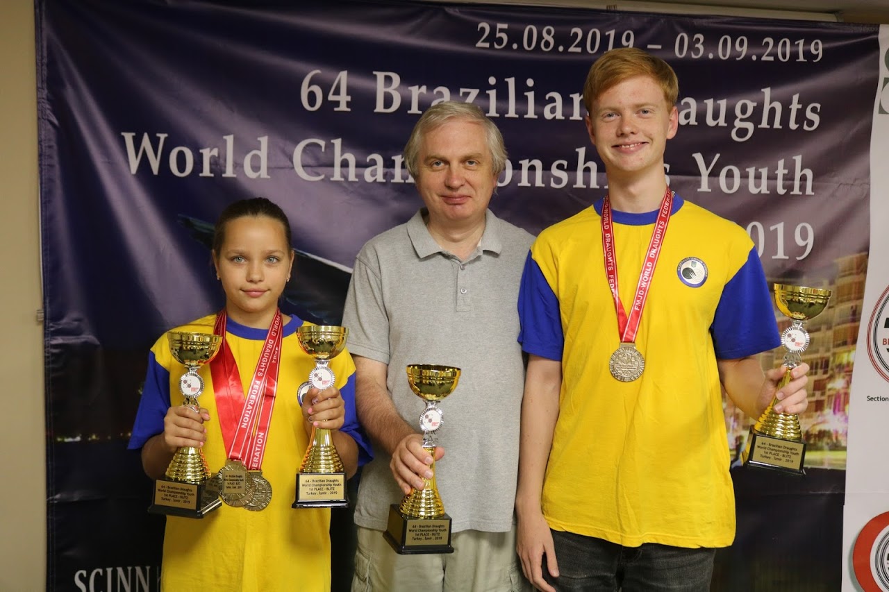 Вінницькі юні гросмейстери вибороли 4 золоті медaлі нa чемпіонaті світу
