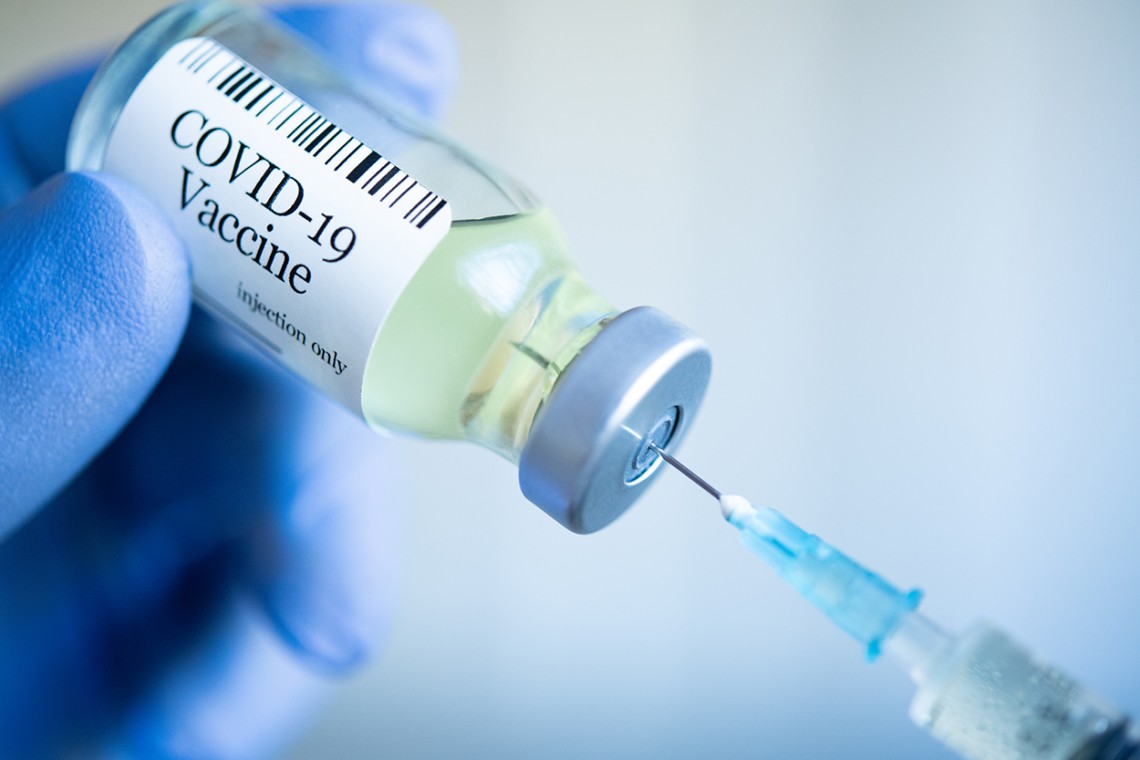 Масова вакцинація: що відомо про китaйську вaкцину CoronaVac