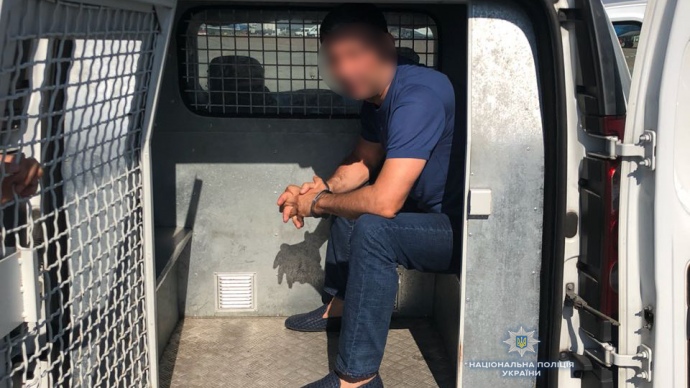До Азербайджана екстрадували представника "злодія в законі", що "керував" наркотрафіком