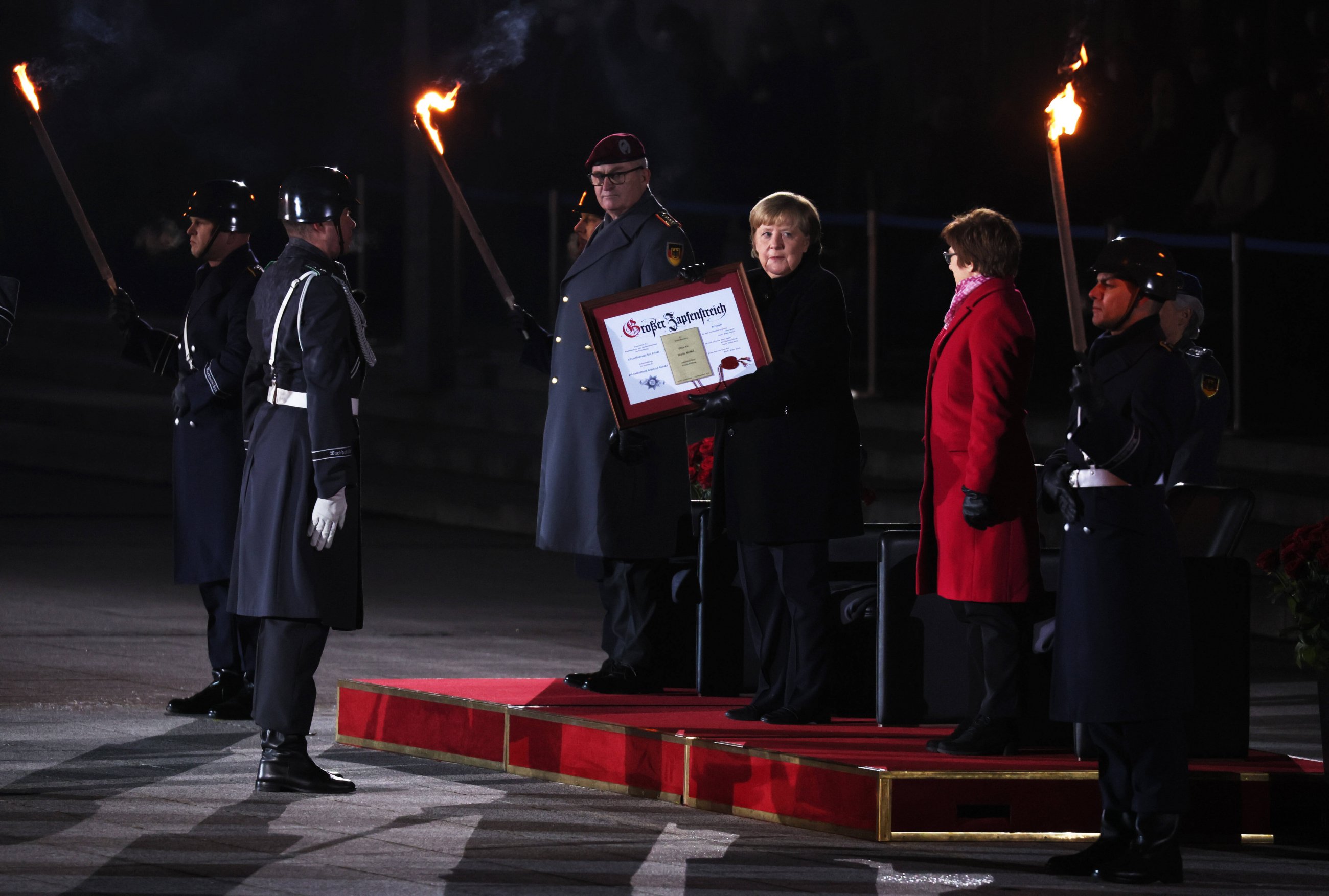 У Німеччині відбулася церемонія, присвячена проводам Ангели Меркель з посади канцлера