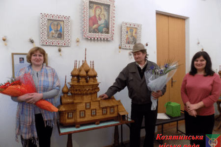 Метрові макети дерев’яних церков виставили на Вінниччині