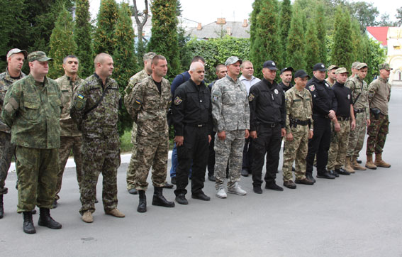 Вінницькі поліцейські відправились на 4-місячне стажування на Донеччину (фото)