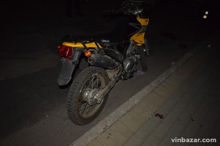 Вночі у Вінниці сталась ДТП: двоє людей потрапили до лікарні
