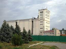 Окупанти вивезли завод з Вовчанська в Росію, а на його місці облаштували катівню