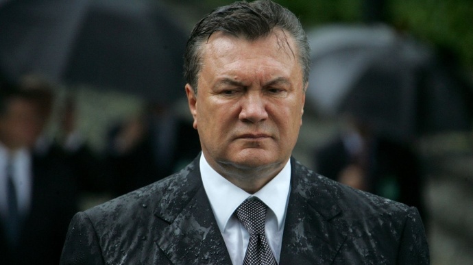 Януковича строк придатності давно завершився, - Монастирський