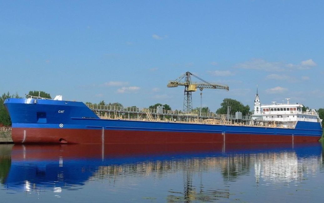 У Чороному морі пошкоджено танкер - двері російського "нафтового коридору" починають зачиняти