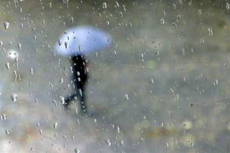 Погода на тиждень: В Україні очікуються дощі з грозами