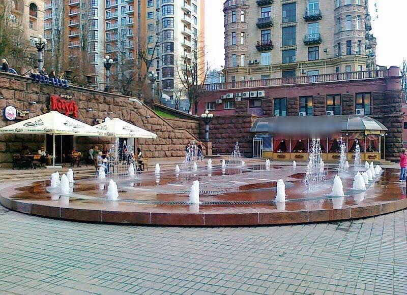 Суд повернув громаді Києва приміщення фонтану на Хрещатику