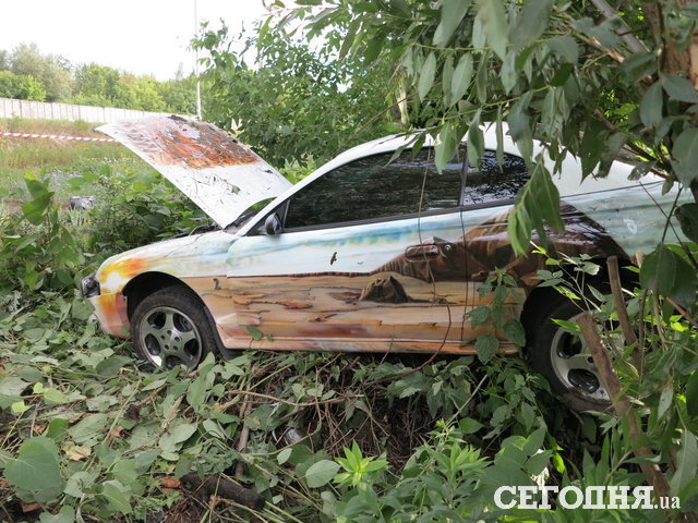 ДТП у Києві: Volkswagen зіткнувся з Ford Mustang (Фото)