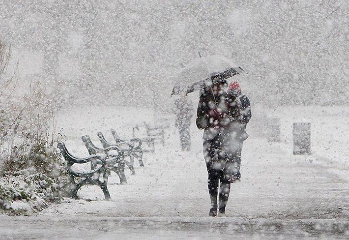 Останній штормовий удар зими: два циклони завалять Україну снігом