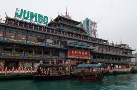 Всесвітньо відомий плавучий ресторан Jumbo затонув у Гонконгу