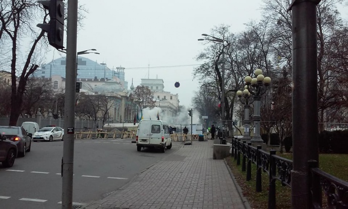 Активісти під Радою заявляють про викрадення бійця батальйону "Донбас"