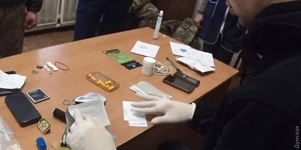 В Одесской области сотрудники ГБР задержали солдата, торговавшего наркотиками