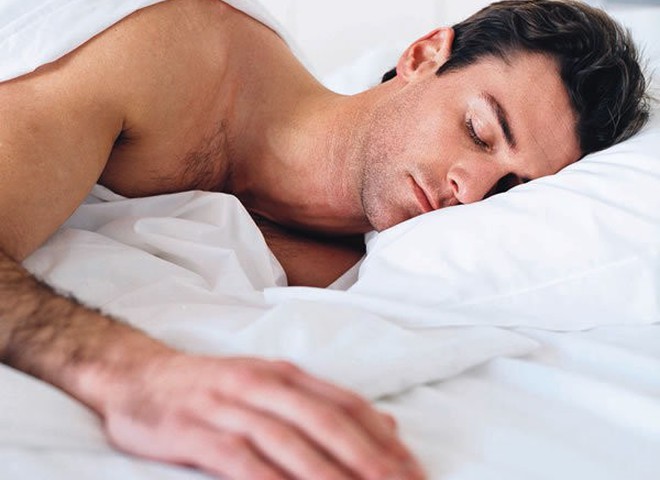 Запитання-відповідь: Чому чоловіки після сексу сплять