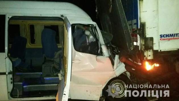 На трасi Київ-Одеса автобус з пасажирами потрапив у страшну ДТП