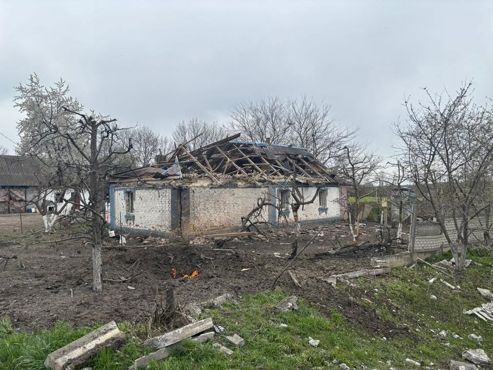 Удар дрона на Вінниччині: знищено житло, є постраждала