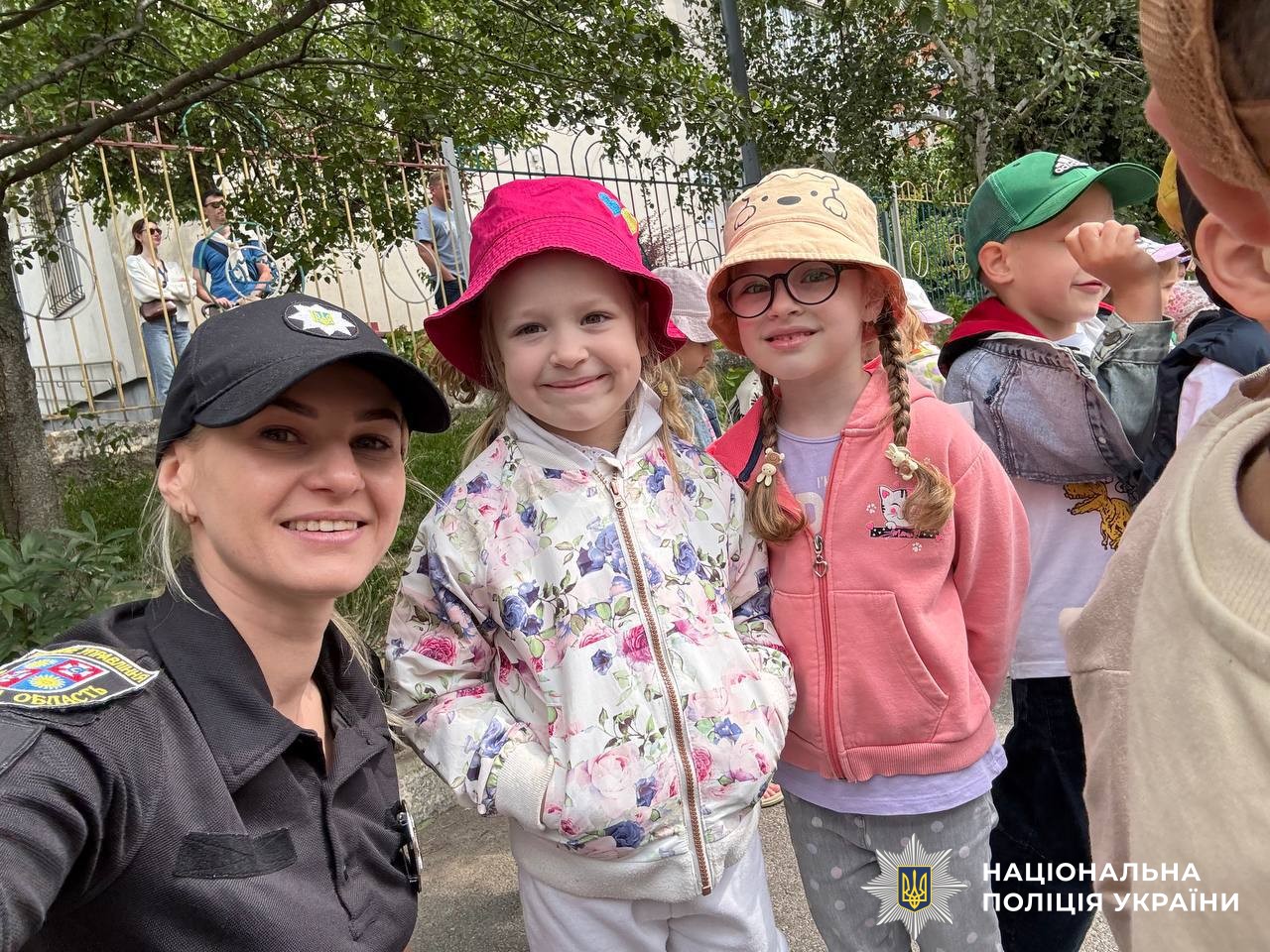 Поліцейські Вінниччини нагадують дітям правила безпечного відпочинку влітку