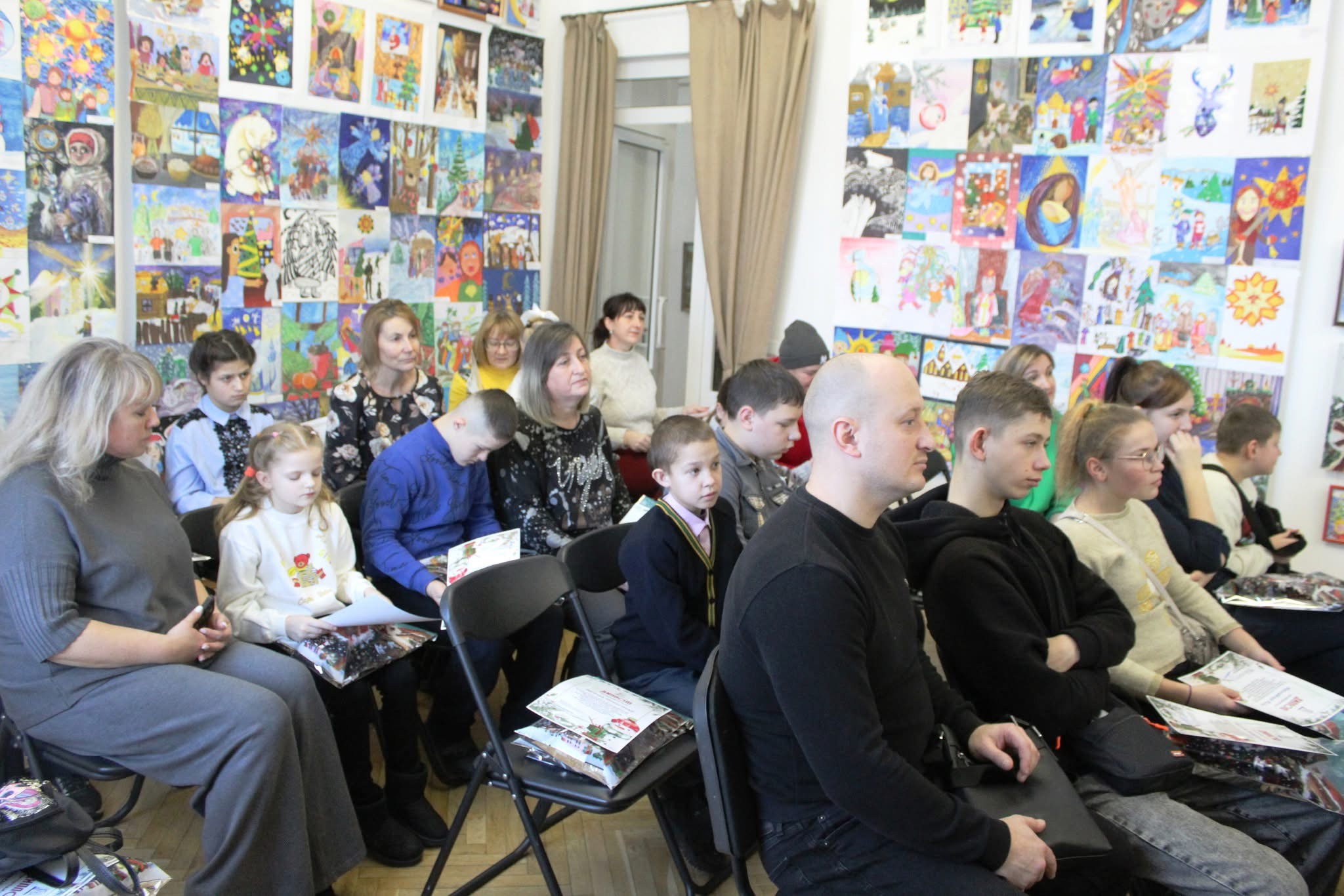 У Вінниці відзначили переможців пленеру «Прилетіла ластівонька»