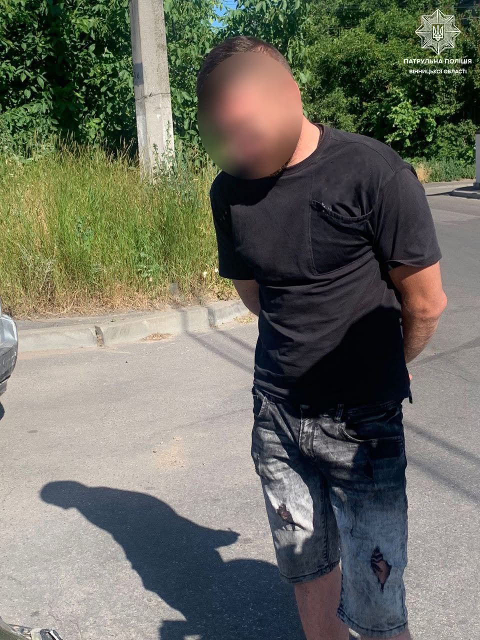 Нетверезий за кермом: водій Mercedes-Benz відмовився від огляду