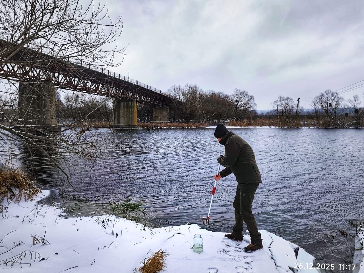 Екологи продовжують контроль за станом Ладижинського водосховища