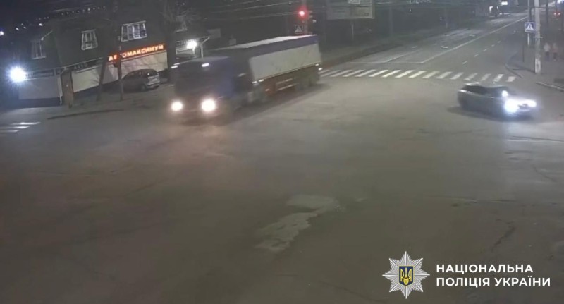 Смертельна ДТП у Вінниці: вантажівка наїхала на пішохода, який переходив дорогу поза переходом