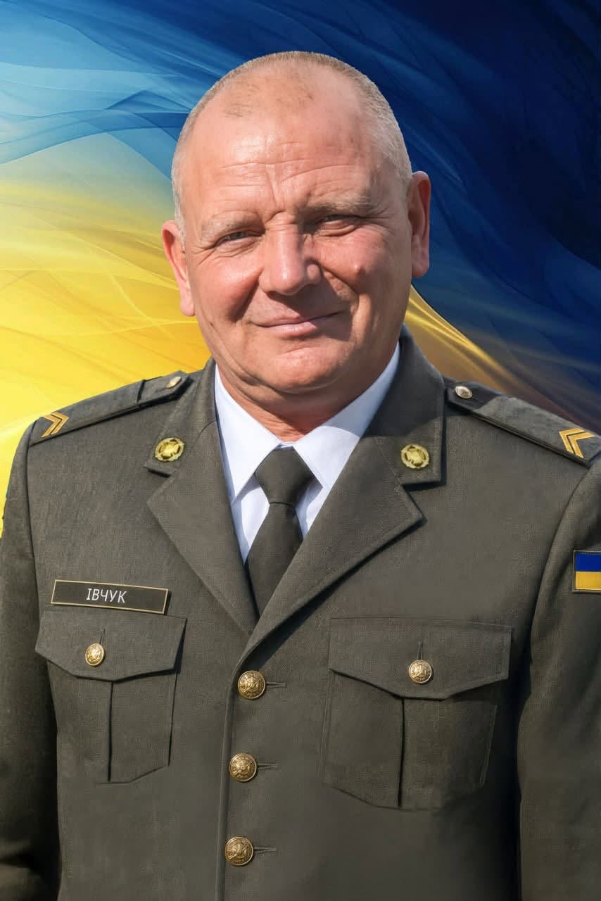 Калинівська громада попрощалася із Захисником України Миколою Івчуком