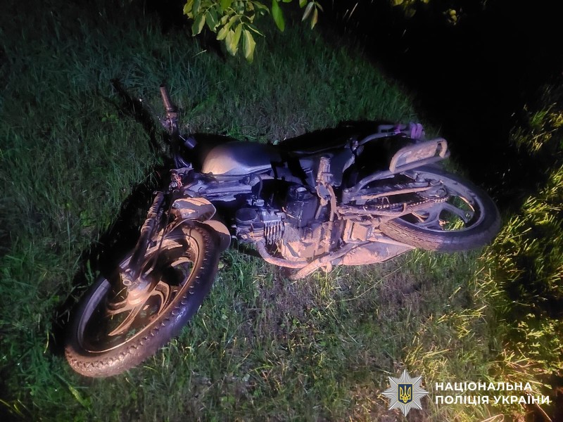 На Вінниччині п'яний мотоцикліст збив жінку: обох госпіталізували