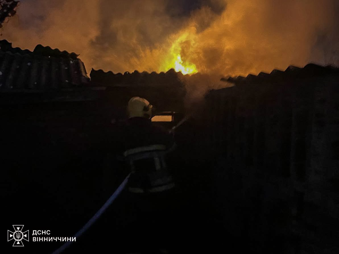 Вісім пожеж за добу на Вінниччині: половина загорянь сталася в автомобілях