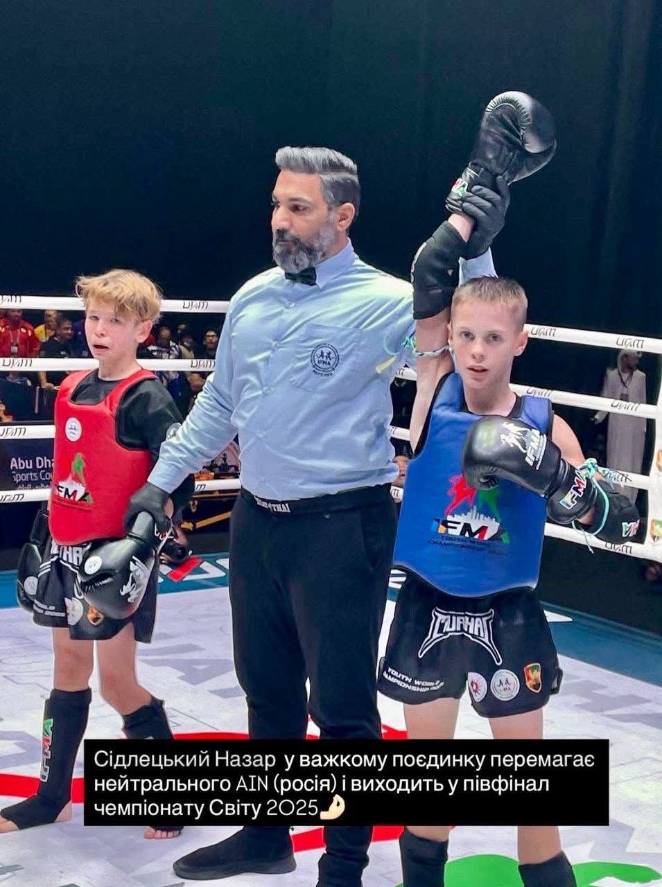 Назар Сідлецький — чемпіон світу з таїландського боксу