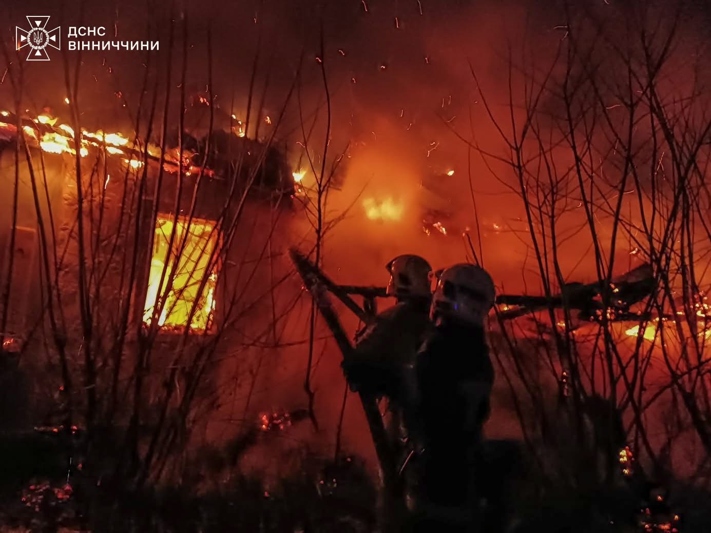 Смертельні пожежі на Вінниччині: вогонь забрав життя двох чоловіків