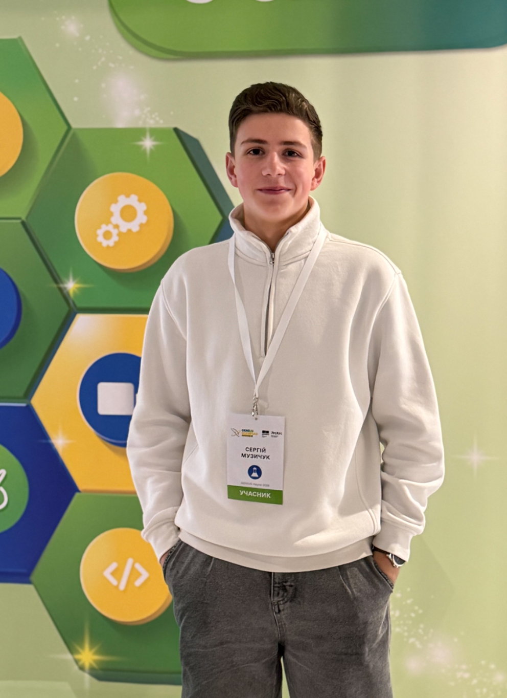 Вінницький школяр здобув бронзу на GENIUS Olympiad Ukraine з дослідження мікрозелені