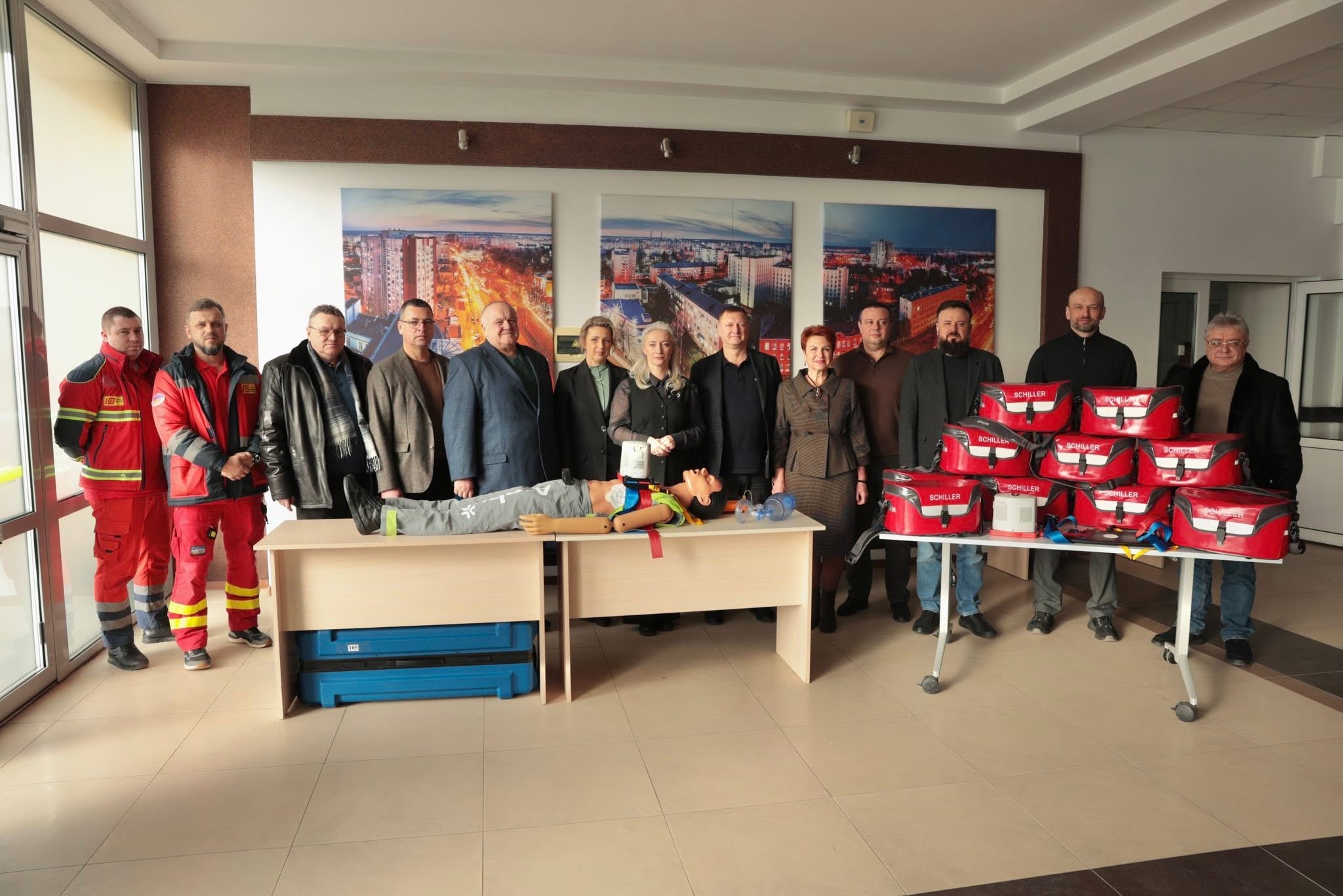 У Вінницькій області ще 8 медичних закладів отримали сучасне кардіореанімаційне обладнання