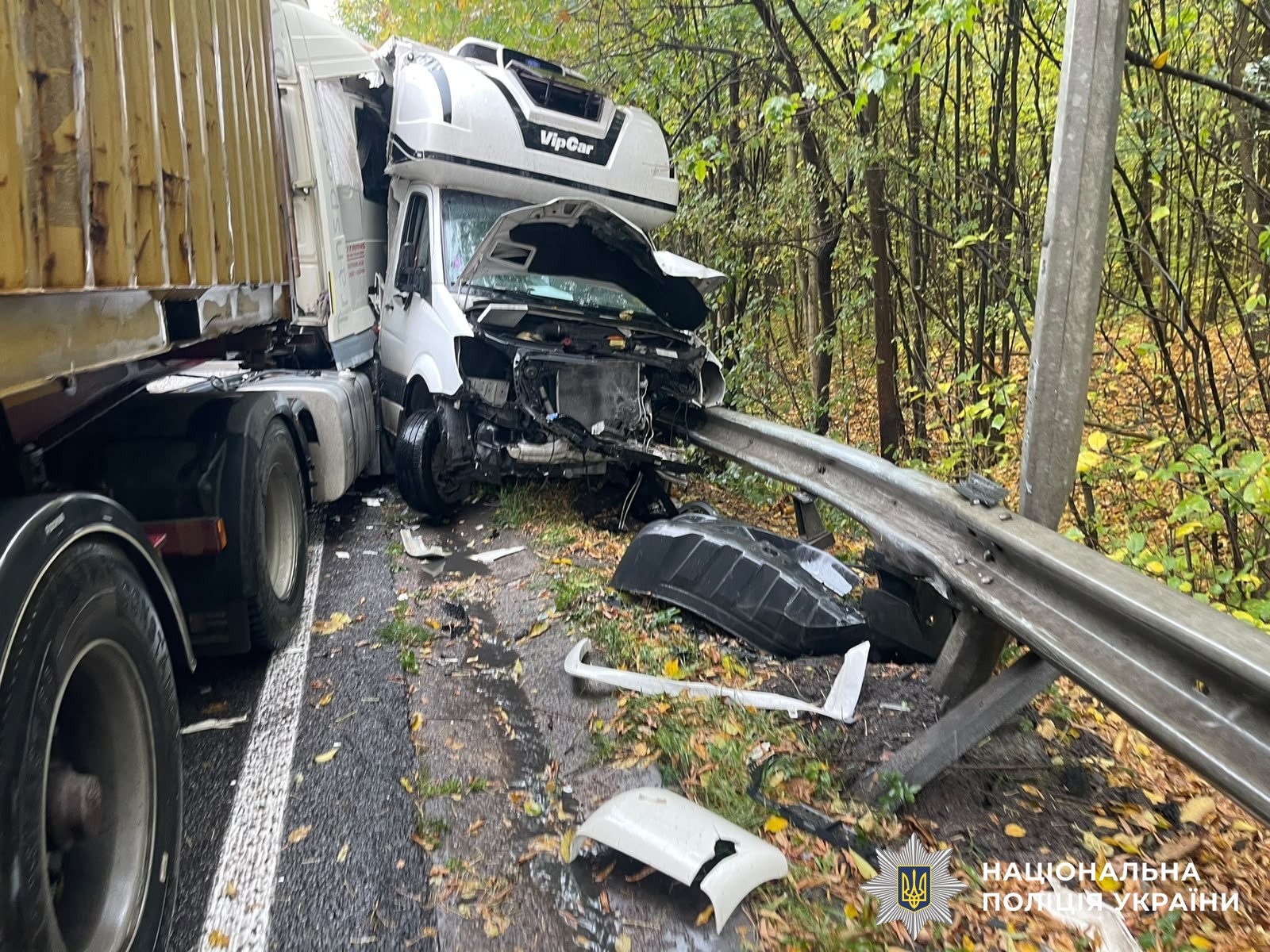 На об’їзній Вінниці зіткнулися чотири автомобілі: пасажирку госпіталізували