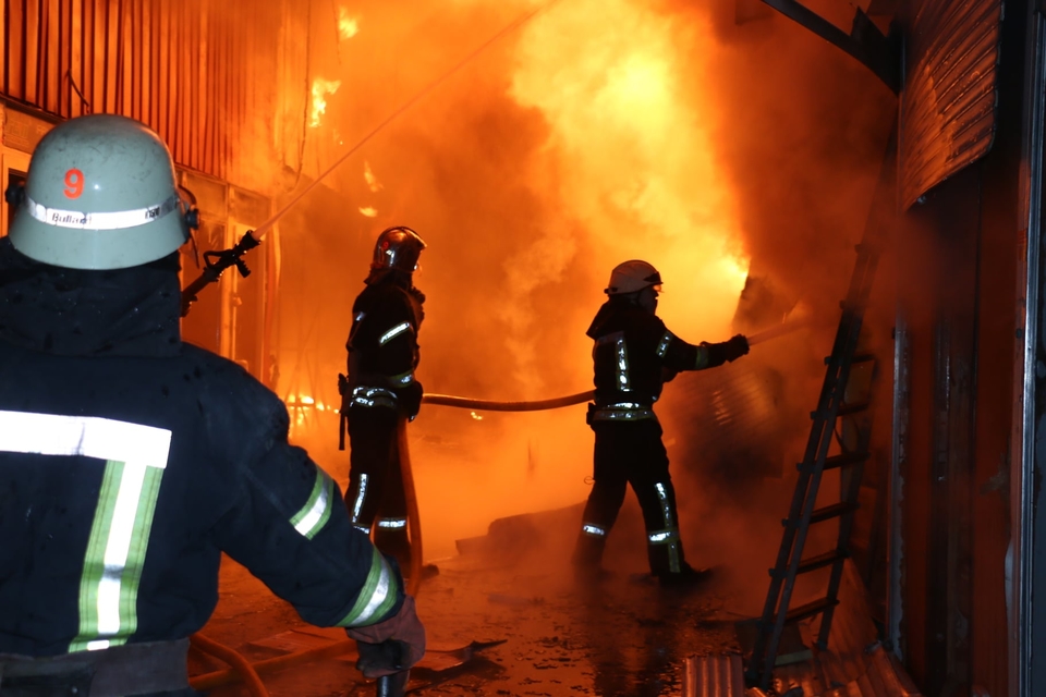 На Вінниччині під час пожежі врятували чоловіка 
