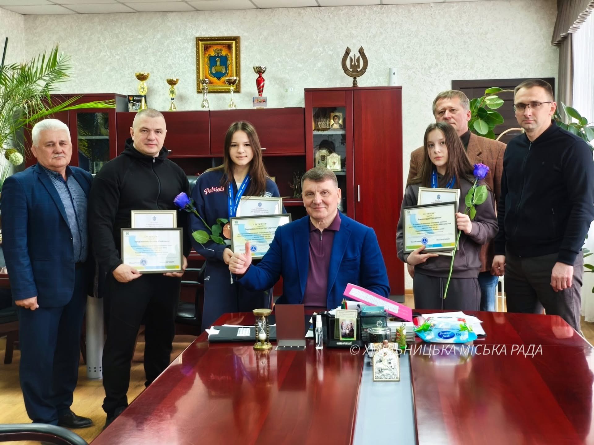 Гордість Хмільницької громади: юні спортсменки ММА підкорили Європу