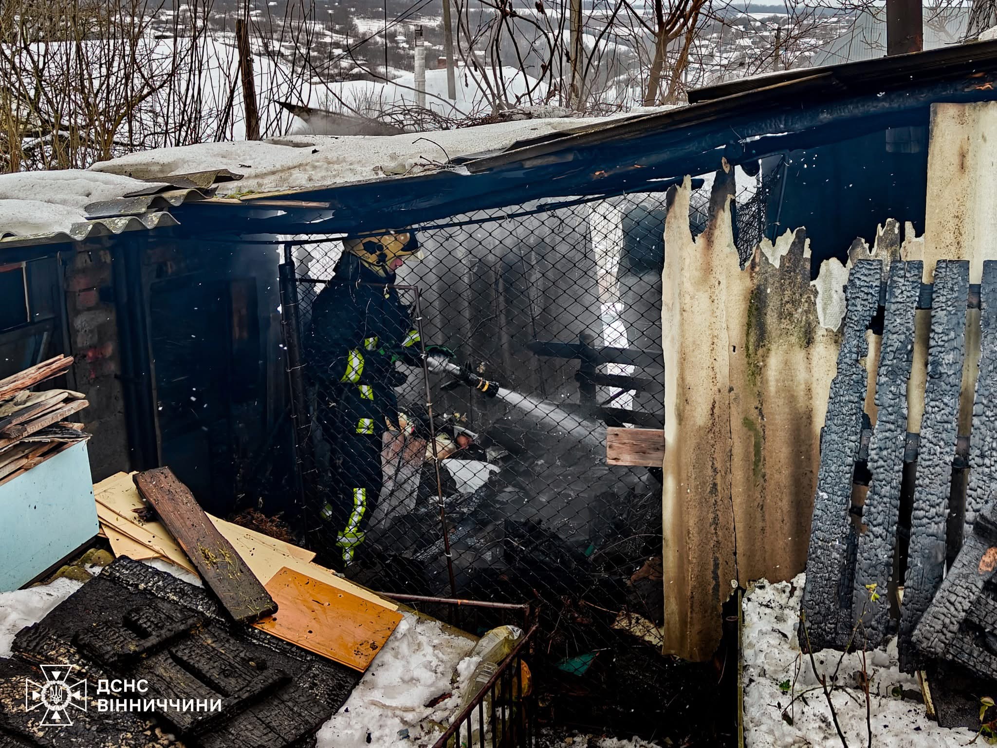 На Вінниччині за добу сталося 15 пожеж: основна причина — пічне опалення