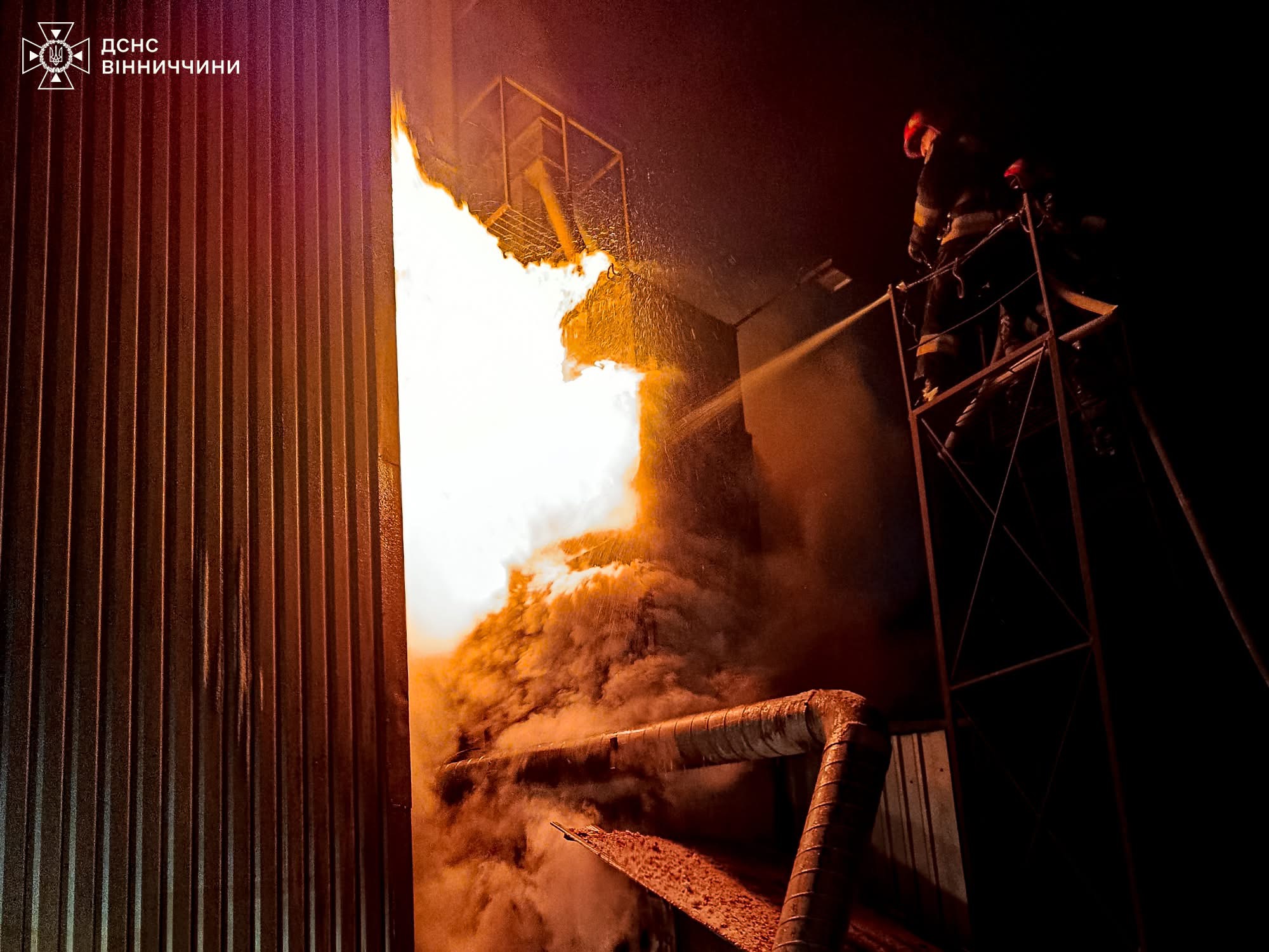 Десять пожеж за добу: на Вінниччині більшість займань сталися в оселях