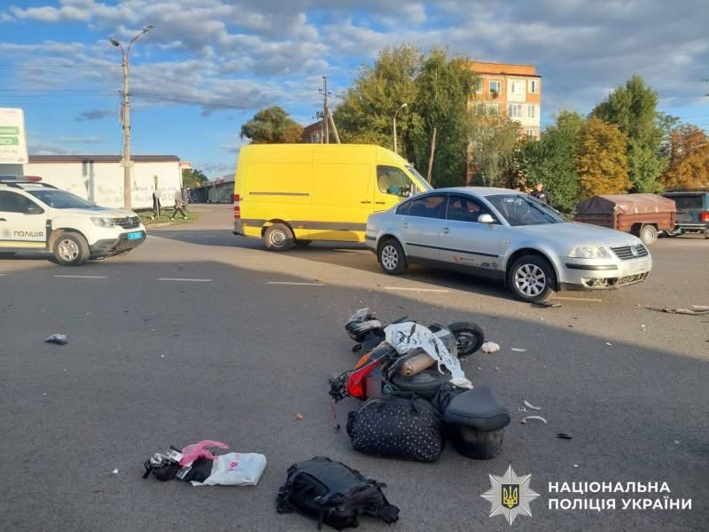 На Вінниччині у ДТП травмувалися водії скутера та мопеда