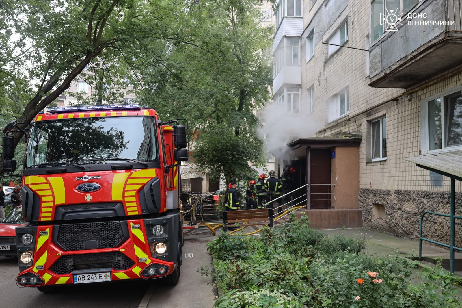 Пожежа у багатоповерхівці Вінниці: загорівся електровелосипед