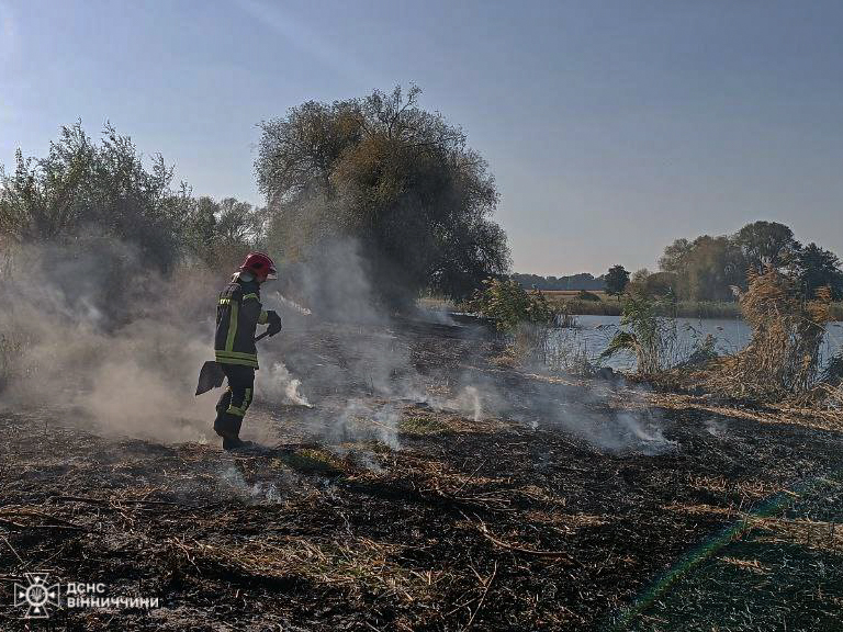 Рятувальники Вінниччини за добу ліквідували 8 пожеж, зокрема у приватних господарствах