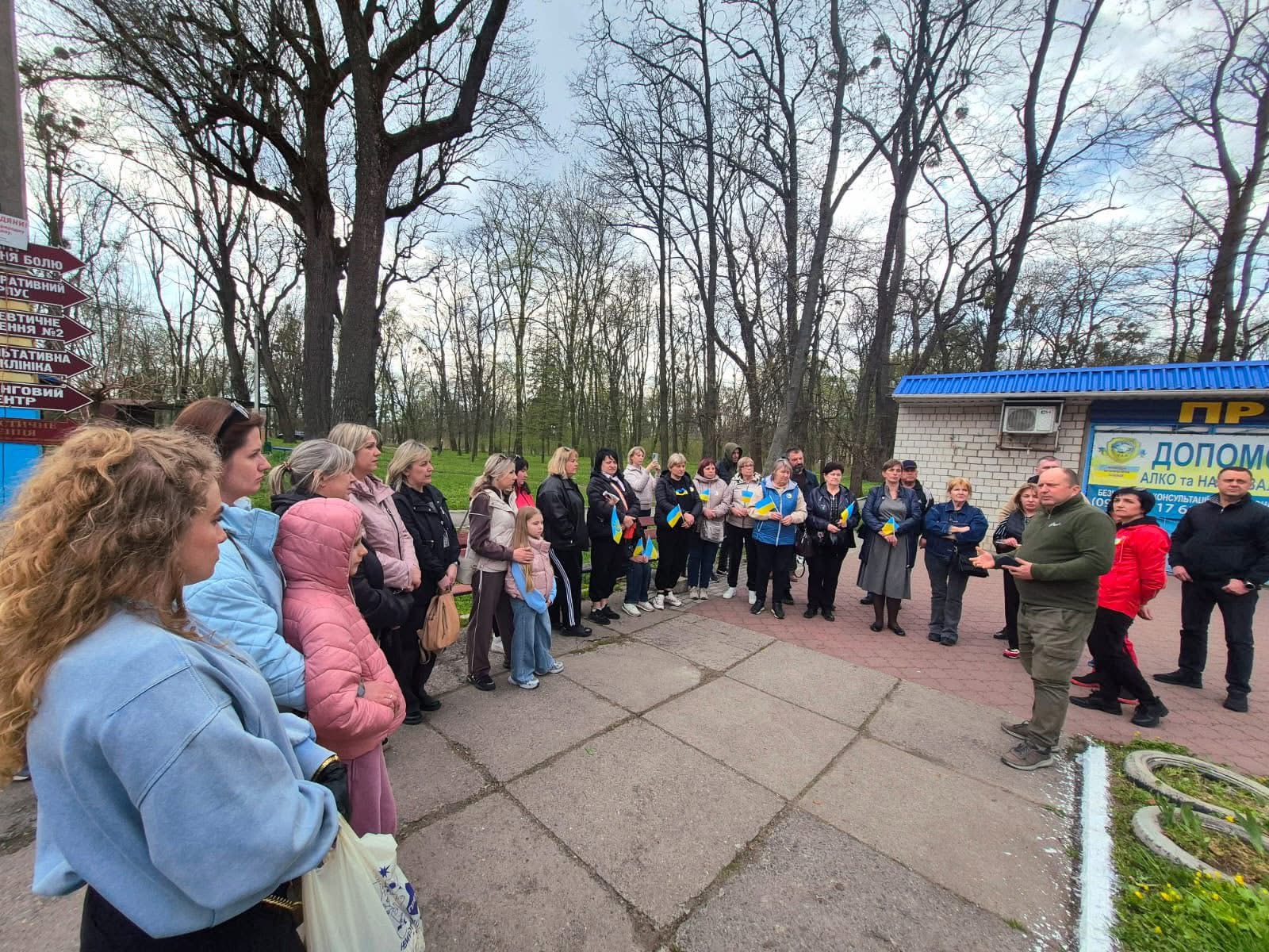 На Вінниччині висадили Шевченківські дуби в пам’ять про загиблих Героїв