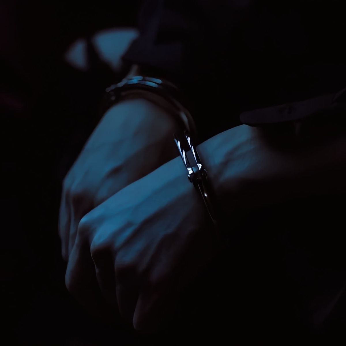 На Вінниччині вітчиму повідомлено про підозру у зґвалтуванні 13-річної падчерки