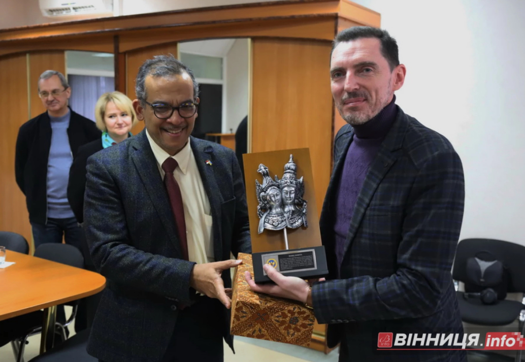 Мости дружби та знань: до ВНМУ завітали посли Індонезії, Лівії та Пакистану