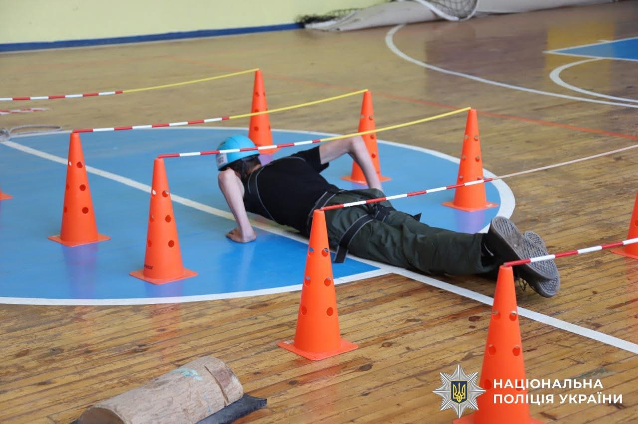 На Вінниччині відбувся обласний етап гри «Сокіл» («Джура») за участі ювенальних поліцейських