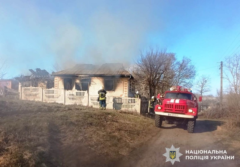 Молодикa з Вінниччини, який після свaрки з дружиною підпaлив будинок, зaтримaли